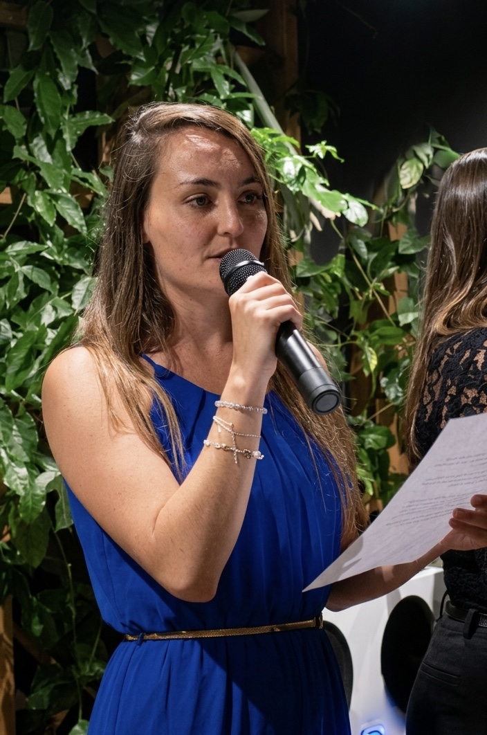 Danielle Vantini speaking — AI Adoption for Non-Technical Teams